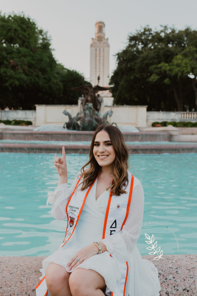 Senior photos next to Littlefield Fountain