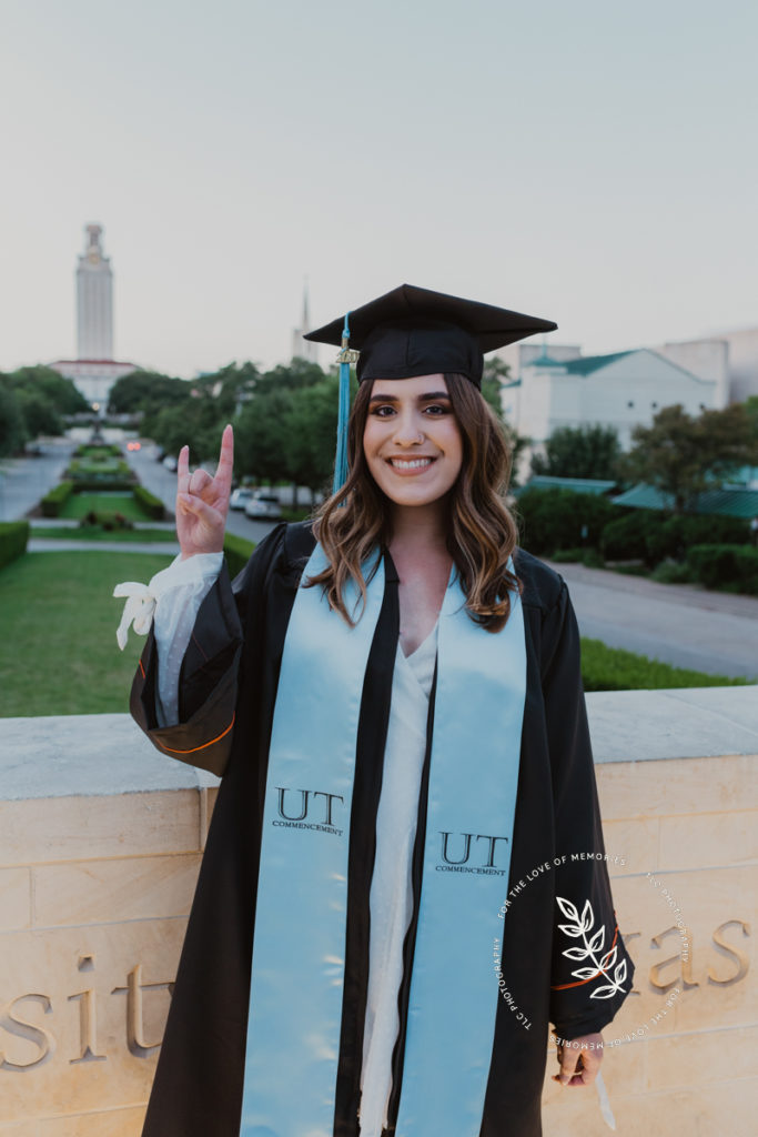 Senior photos in front of the UT Tower